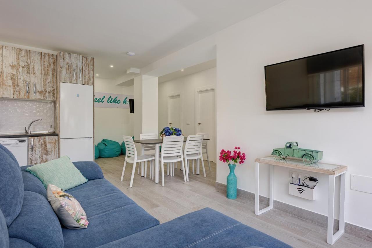 Villa Conchita By Seric,15' Walking To The Beach توريمولينوس المظهر الخارجي الصورة